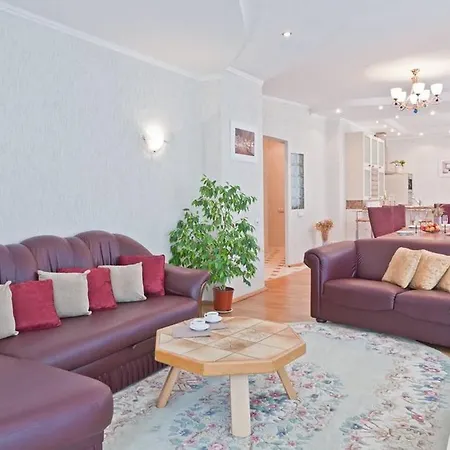Apartment Vip-kvartira Leningradskaya 3 *