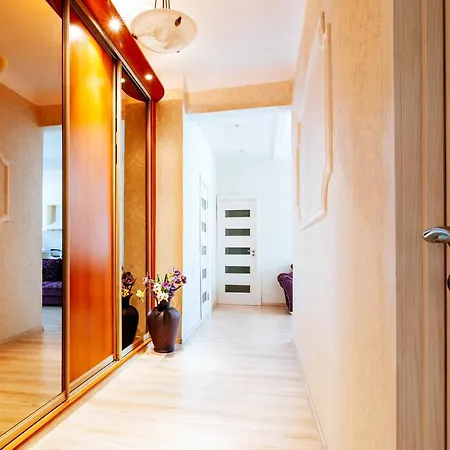 Apartment Vip-kvartira Leningradskaya 3