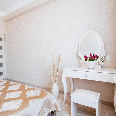 Vip-kvartira Leningradskaya 3 Apartment